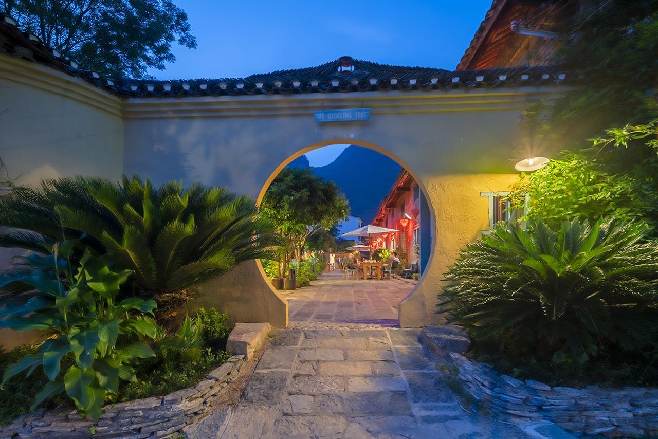 The Giggling Tree Hotel Yangshuo Bagian luar foto