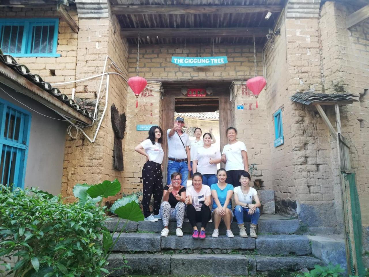 The Giggling Tree Hotel Yangshuo Bagian luar foto